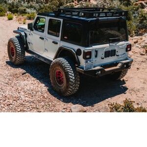 Meet your Posher, Rayna